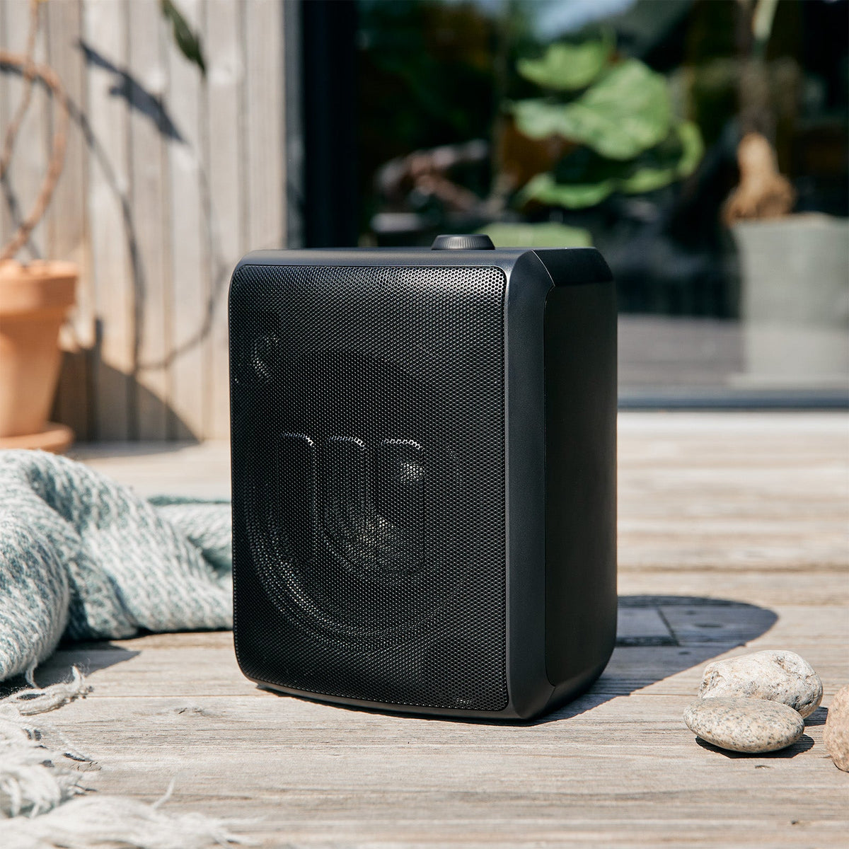 UNLEASH THE MUSIC - WIRELESSLY!