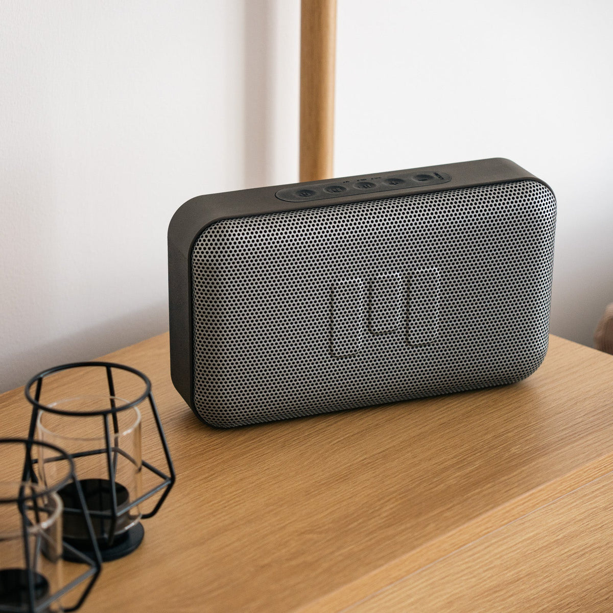 MODERN SOUND IN STYLISH DESIGN